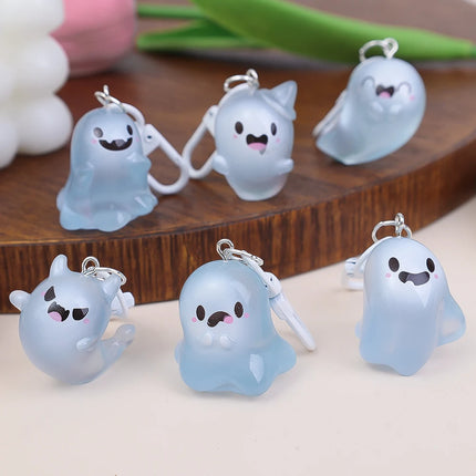 Ghost Keychain Luminous Keyring Halloween Key Holder Glow in The Dark Pendant Cartoon Resin Charm for Backpack Earphone Car Keys