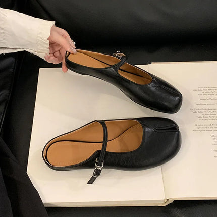 Fashion Buckle Strap Shallow Women Mary Janes Flats Shoes Strange Toe Footwear Soft Ladies Flats Lolita Shoes Female Slides