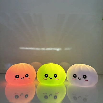 New LED Bun Squishy, Glowing Stress Ball, Light-up Bubble Spitting Bun, Realistic Steamed Bun，Desk Decoration