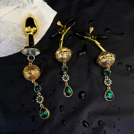 Erotic Emerald Nipple Clamps Bell Collar Female Anal Stimulator Gold Leash Chain Sexy Accessory Set BDSM Adult Sex Toys 18+