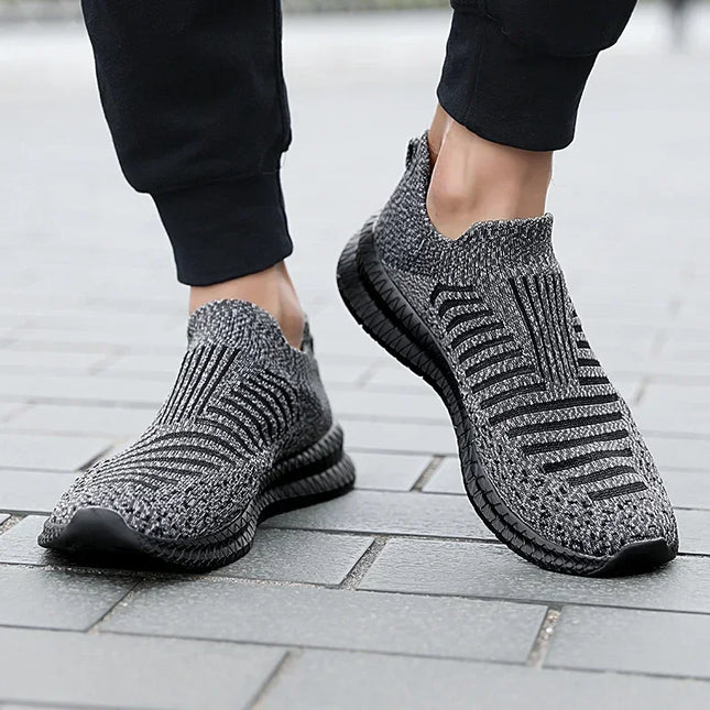 Men's Running Sneakers Breathable Outdoor Sport Lightweight Male Walking Shoes Anti-Slip Sneakers Slip-On Flats Vulcanized Shoes