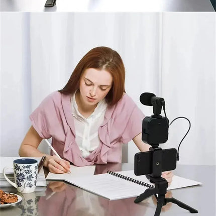 Smartphone Vlogging Kit With Tripod Phone Holder Mini Microphone LED Fill Light Starter For TikTok Live Stream Video YouTube