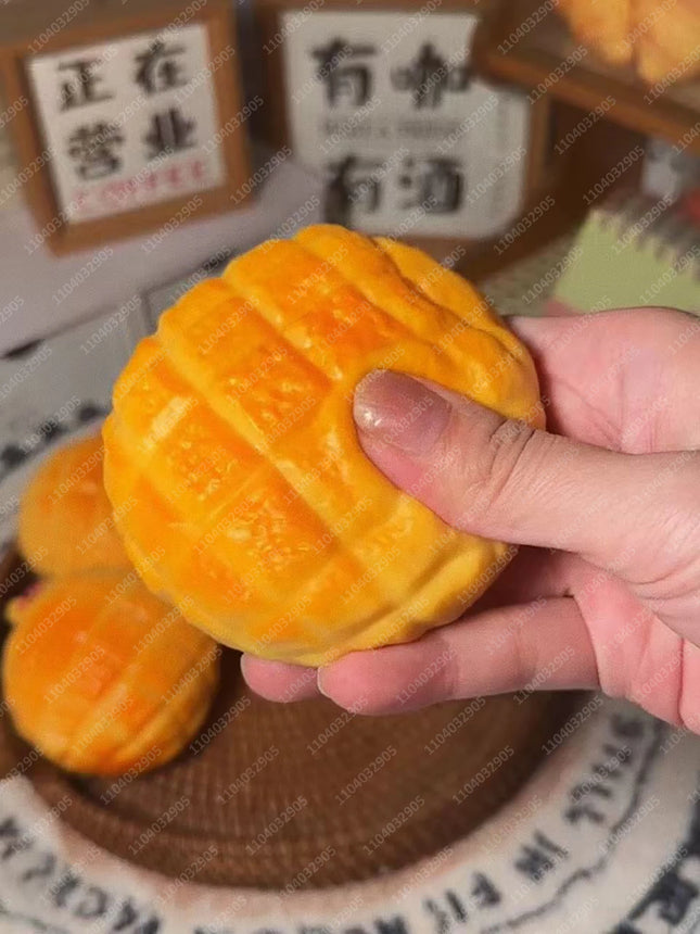Pineapple Bun Stress Ball Mini Pineapple Bun Crunchy Shapeable Squeeze Ball ASMR Sensory Anti-Stress Fidget Toys for Adults Gift