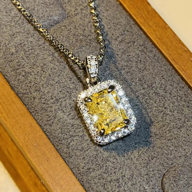 Huitan Luxury Yellow Cubic Zirconia Pendant Necklace for Women Noble Wedding Anniversary Gift Temperament Elegant Lady Jewelry