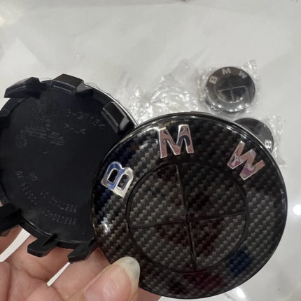 The new badge is suitable for the 45mm standard badge of BMW collective ABS 82/74mm hood/trunk 56/68mm wheel cover.