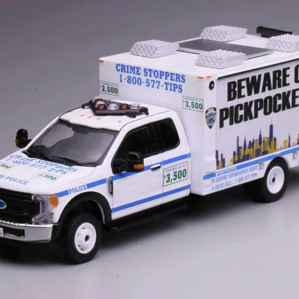 596 1:64 Alloy Car Model Toy Gift Ornaments