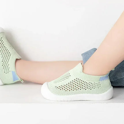 Spring Summer Toddler Shoes Breathable Knitted Kids Sneakers Boys Slip-on Tennis Shoes Girls Soft Non-slip School Casual Shoes
