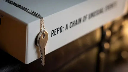 Repo: A Chain of Unusual Events Magic Tricks Key Transfer across Space Close up Illusion Mentalism Magia Magicians Prop Gimmick
