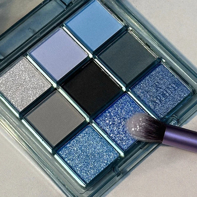 9 Colors Dark Punk Smoked Eyeshadow Palette Blue Black Pearl Matte Eye Shadow Makeup Palette Brightening Shimmer Lying Silkworm