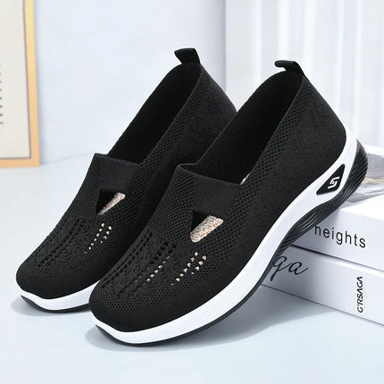 Comfortable Spring Women Shoes Soft Leather Upper Vulcanized Sneakers for Middle Aged Mothers and Kids Lightweight Breathable