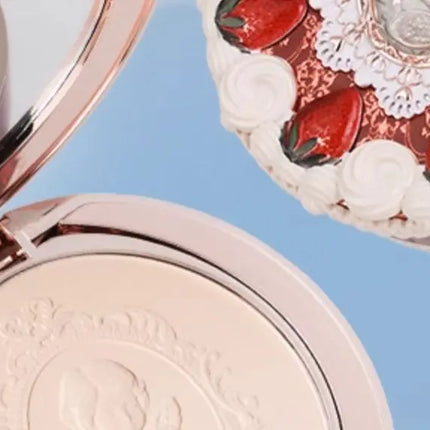 Flower knows Strawberry Cupid series Pressed Powder Matte Soft Focus Oil Control Holding Powder