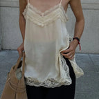 White / M