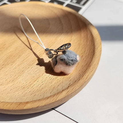 Fluffy Alpaca Elk Capybara Animal Keychains Resin Cartoon Lovely Funny Garlic Goose 3D Doll Pendant Bag Box Car Key Ring Jewelry