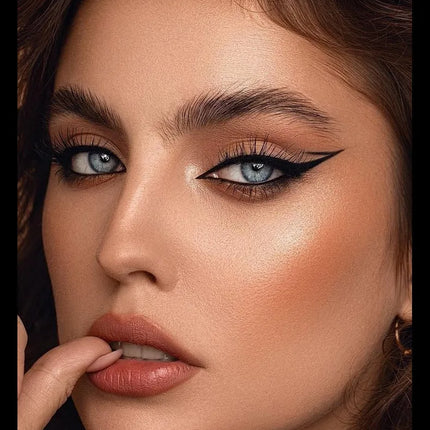 2/5/10pcs Black waterproof sweat-proof eyeliner pencil set, long-lasting and non-smudging beginners perfect gift for beginners