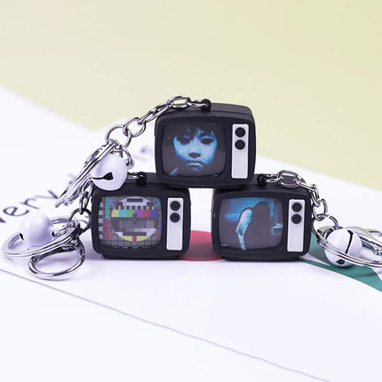 Mini TV Keychain Horror Atmosphere Mini TV Keychain Pendant Simulation TV Pendant Bag Pendant