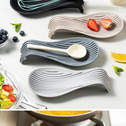 1/4Pcs Silicone Insulated Spoon Holder Heat Resistant Placemat Spoon Holder Cutlery Shelving Kitchen Tools Placemat