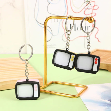 Mini Vintage TV Set Keychain Simulation LED Sound TV Model Keyring Creative Television Key Holder Bag Pendant Car Key Ring