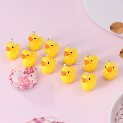 10pcs Resin Imitation Strawberry Shape Charms For DIY Key Chain Necklace Pendants Ornament Jewelry Making Accessories