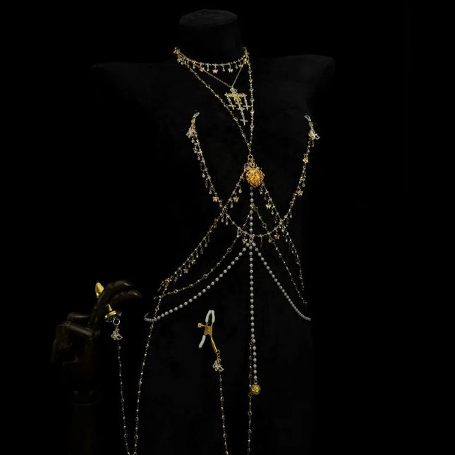 Diamond-Studded Nipple Clips SM Body Chain Glowing Heart Breast Restraint Anal Stimulator with Vaginal Clamps  Training Sex Toys