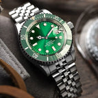 PT5000-solid back / green dial-jubilee