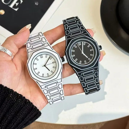 Fashionable new men's wristwatch dopamine women's watch plastic men's quartz watch couple watch