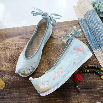 Chasing Moon Hot Sale Of The Season New Style Ming Dynasty Hanfu Shoes National Style Upturned Head Cotton Shoes Ancient Wedding