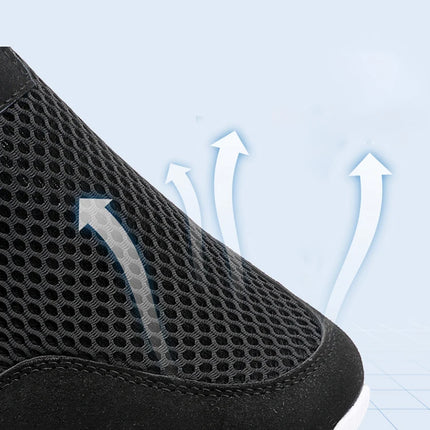 2023 Lightweight Men Casual Shoes Breathable Slip on Male Casual Sneakers Anti-slip Men's Flats Outdoor Walking Shoes Size 39-47