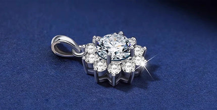 Sterling Silver 925 Moissanite Pendant Necklace For Women Trendy Design D Color VVS Pass Diamond Test Jewelry Gift GRA