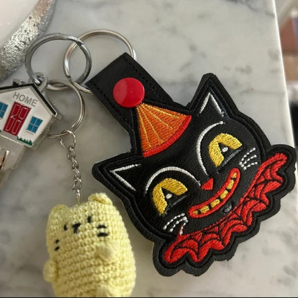 Vintage Halloween cute Black Cat - Embroidered Vinyl Keychain