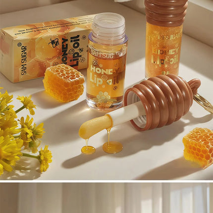 Sam Sugar Honey Lip Oil Deeply Moisturizes and Improves Lip Lines, Offering Both Lip Gloss and Lip Balm Functions, with a Transparent Texture That Gives a Refreshing Feel, Long-Lasting Hydration and Moisture-Locking Propertie