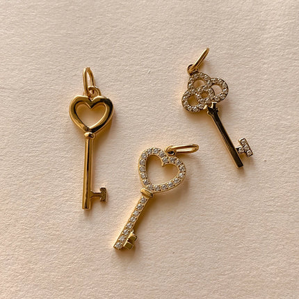 eManco Stainless Steel Heart Key Charm Shiny Rhinestones High Quality Metal, Women's DIY Necklace, Bracelet and Jewelry Making