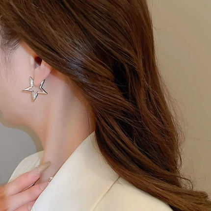 Fashion Simple Smooth Star Hoop Earrings Women Minimalist Hoops Huggie Hollow Ear Buckle Earring Punk Jewelry Gifts