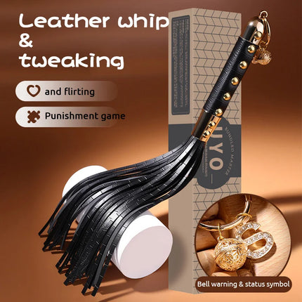 BDSM vintage leather loose whip metal rivet vintage openwork clock S exclusive nameplate slave game leather whip couple SP whip