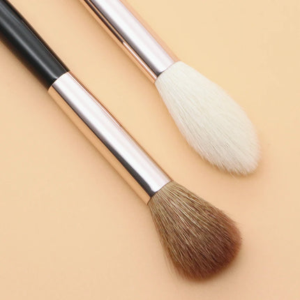 Tapered Highlighter Brush Blush Natural hair Blending Makeup Brushes