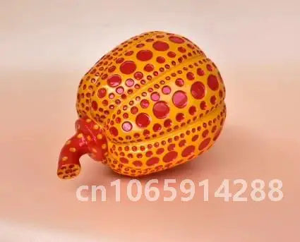 Kusama Yayoi Pumpkin Statue Japanese Art Wave Point Pumpkin Sculpture Morden Resin Crafts Office Home Interior Decor Gifts