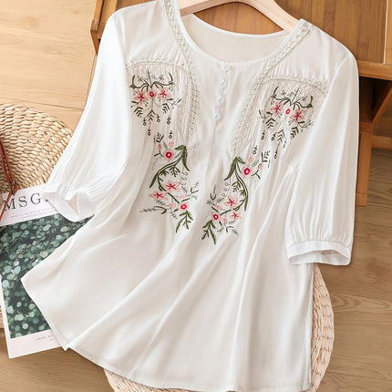 Large Size Women's Heavy Industry Embroidered Crew Neck Five-Sleeve Shirt
