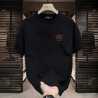 black8056 / M