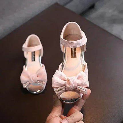 Summer New Style Children's Sandals Girls Fashion Rhinestone Flower Princess Shoes Little Girls Soft Soled Dance Shoes Girls