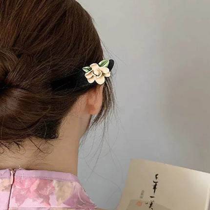 Vintage Chinese Style Black Wooden Flower Hairpin Jewelry Hair Sticks for Women Autumn Temperament Hair Accessories Wedding Gift