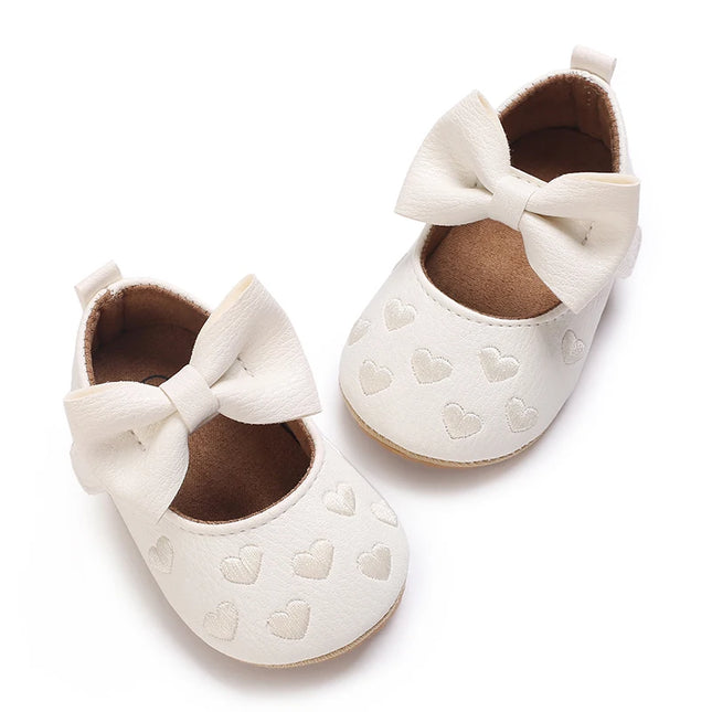 Spring and Autumn Embroidered Peach Heart Step Bow-knot Baby Shoes 0-1 Year Old Hand held Male and Female Baby Soft Bottom