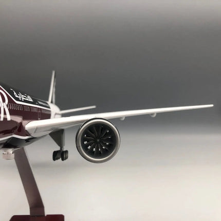47CM 777-300 Qatar Airways Airplane Model Toy Resin Replica Plane Model with Landing Gear Wheels Light(Touch or Sound Control)