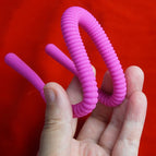 R Labia Spreader