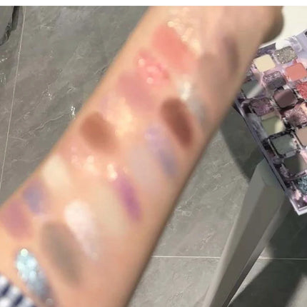 21-Color Chameleon Flashing Eyeshadow Palette Cold Moon Multi-functional Matte Shimmer Glitter Pigments Long-lasting Makeup