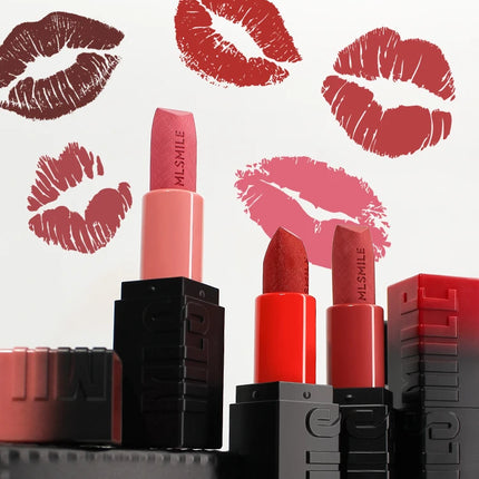 3-Piece Embossed Matte Lipstick Set, Long-Lasting and Hydrating, Easy Application for a Natural Look, Smooth Velvet Matte Finish