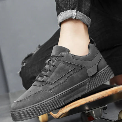 Men's Casual Sneakers: 2026 Spring & Autumn New Styles, Teenagers' Street Skate Shoes, Outdoor Sports Basketball Shoes