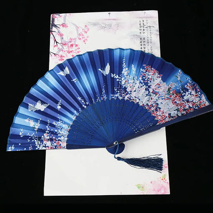 1 pcs Exiquisite Cat Patterns Summer Gift Cartoon Bamboo Wooden Folding Fan Fan Crafts Silk Fan Home Decoration