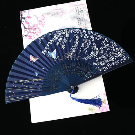 1 pcs Exiquisite Cat Patterns Summer Gift Cartoon Bamboo Wooden Folding Fan Fan Crafts Silk Fan Home Decoration