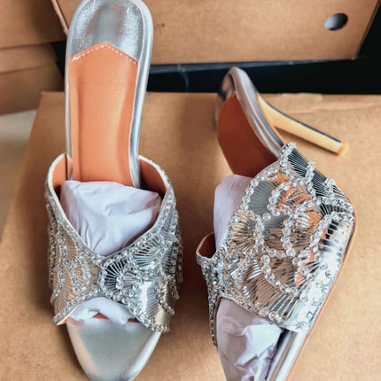 2026 French Sequin High-heeled Fashion Runway Show Single Strap, European and American Women's Sexy One-piece Buckle Sandals