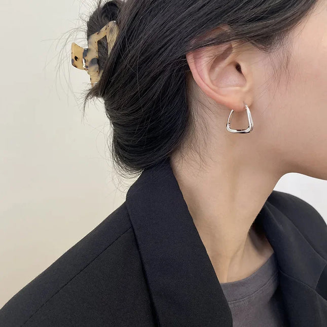 Simple Design Gold Color Geometric Twisted Square Hoop Earrings For Women Creative Young Girls Party Wedding Jewelry