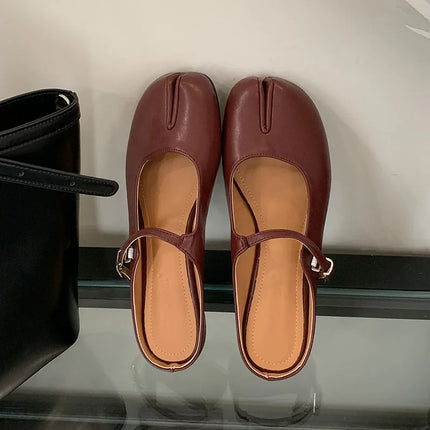 Fashion Buckle Strap Shallow Women Mary Janes Flats Shoes Strange Toe Footwear Soft Ladies Flats Lolita Shoes Female Slides